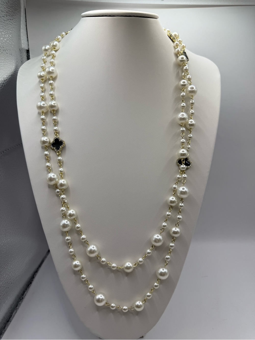 Elegant Pearl & Black Clover Long Necklace - White Pearls